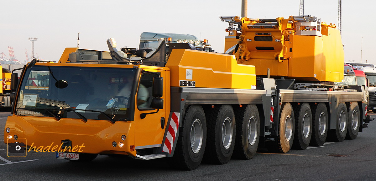 Liebherr LTM 1450-8.1 / SN: 071 203 mit Zielhafen Galveston (USA)